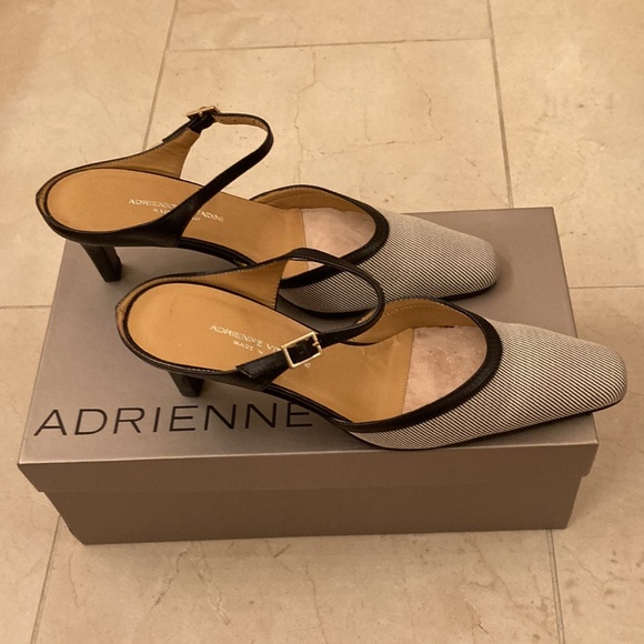 Adrienne Vittadini NIB Black and Linen Slides - Size 6 - Picture 2 of 8